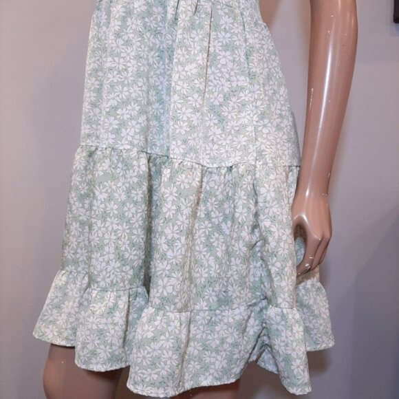 3/$20 SHEIN Floral Print Cami Dress Ruched Smocked Tiered Ruffle Babydoll Green - Picture 9 of 16